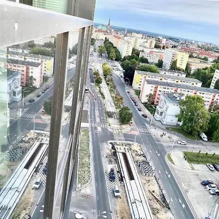 Appartamento Hanza Tower Center With Pool & Sauna & Jacuzzi *