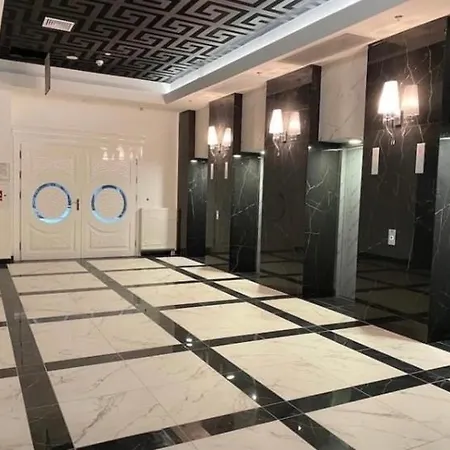 Appartamento Hanza Tower Center With Pool & Sauna & Jacuzzi